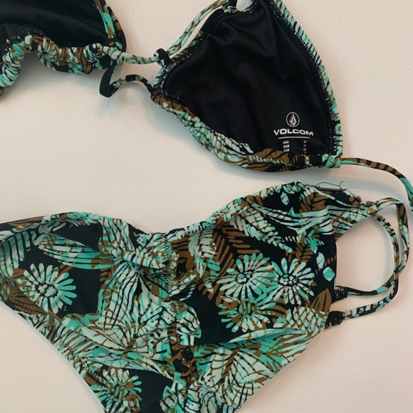 Volcom Bikini - Picture 4 of 4
